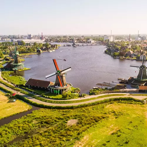 Discover the windmills in and around Amsterdam