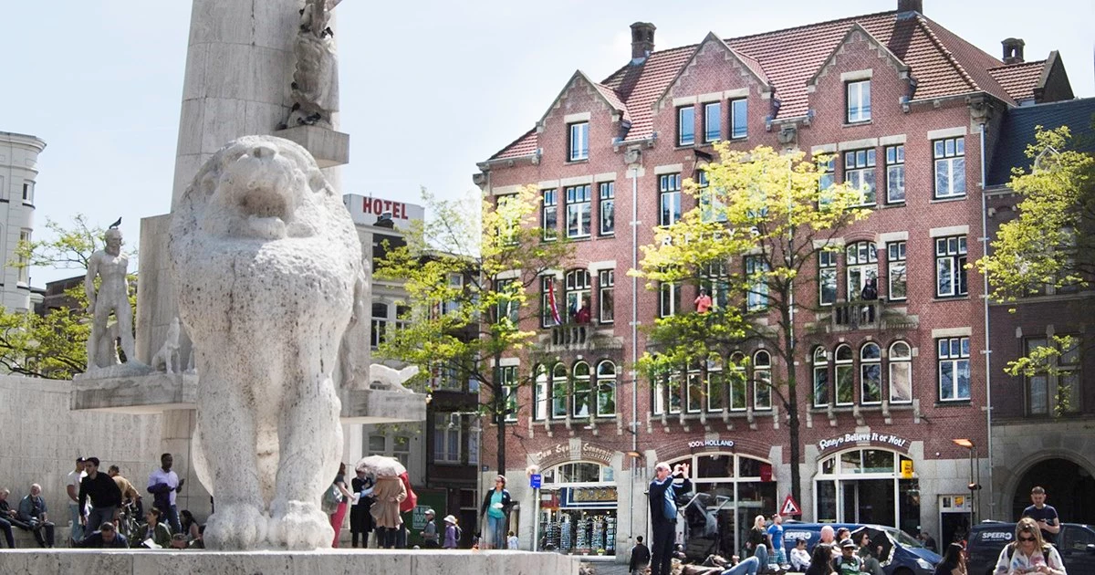 Unleash Your Inner Explorer. Top Amsterdam Attractions Await!