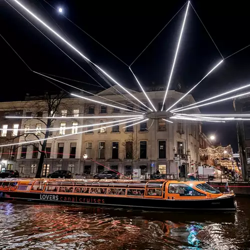 Amsterdam Light Festival Canal Cruise mit Satay Abendessen